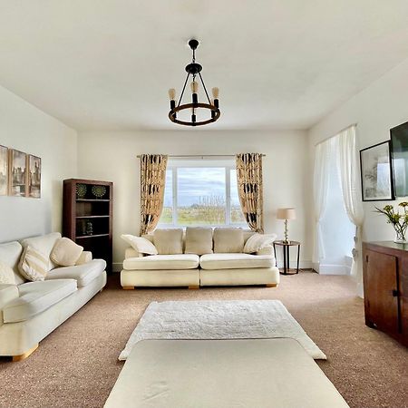 Clydfan Apartment Holyhead Bagian luar foto