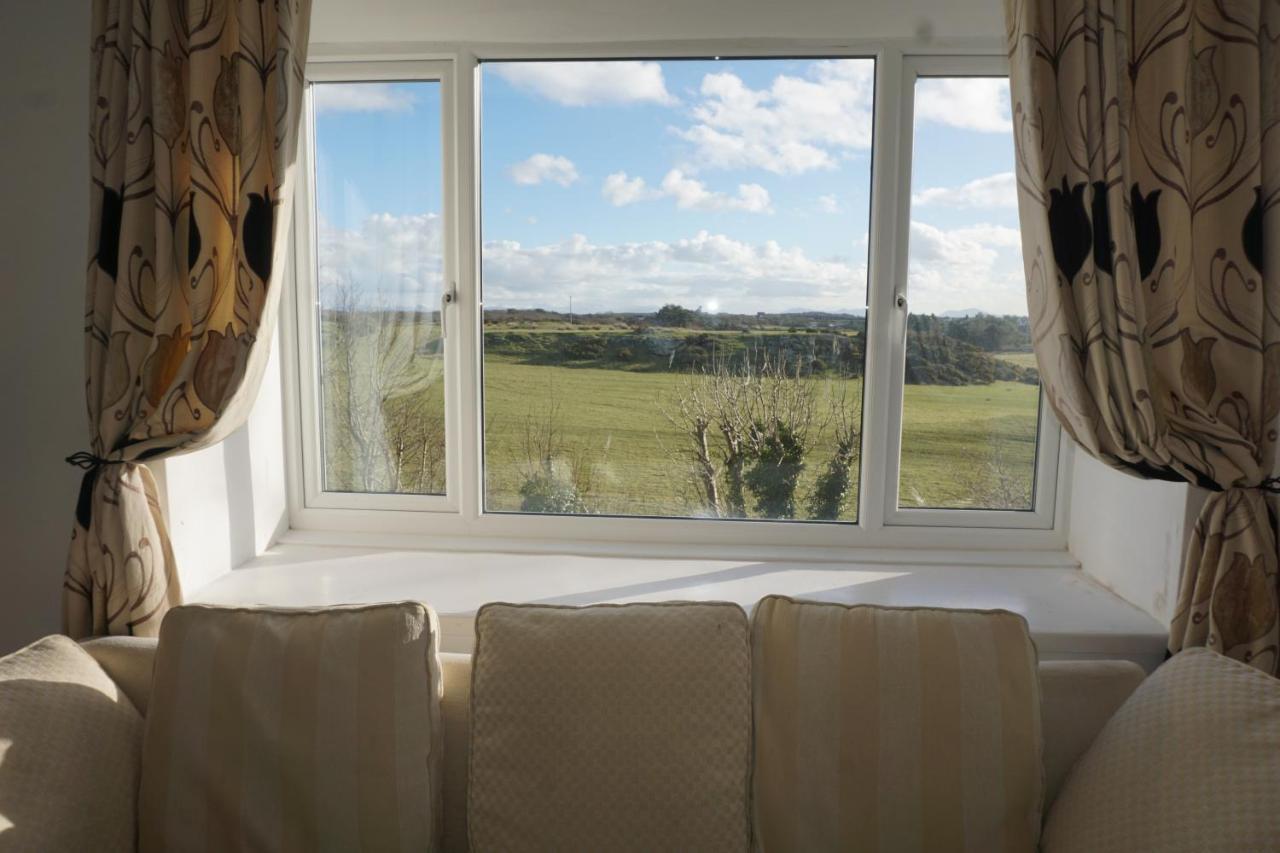 Clydfan Apartment Holyhead Bagian luar foto