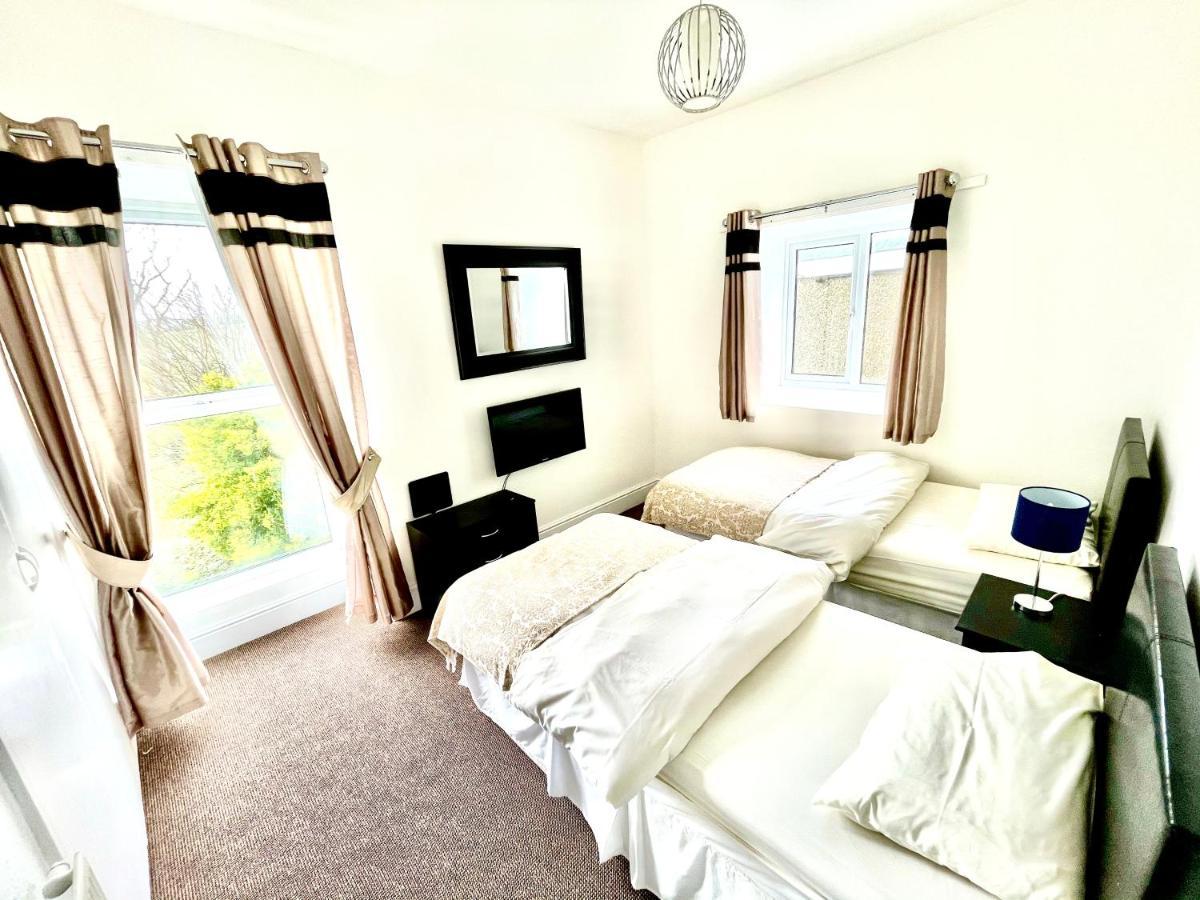 Clydfan Apartment Holyhead Bagian luar foto