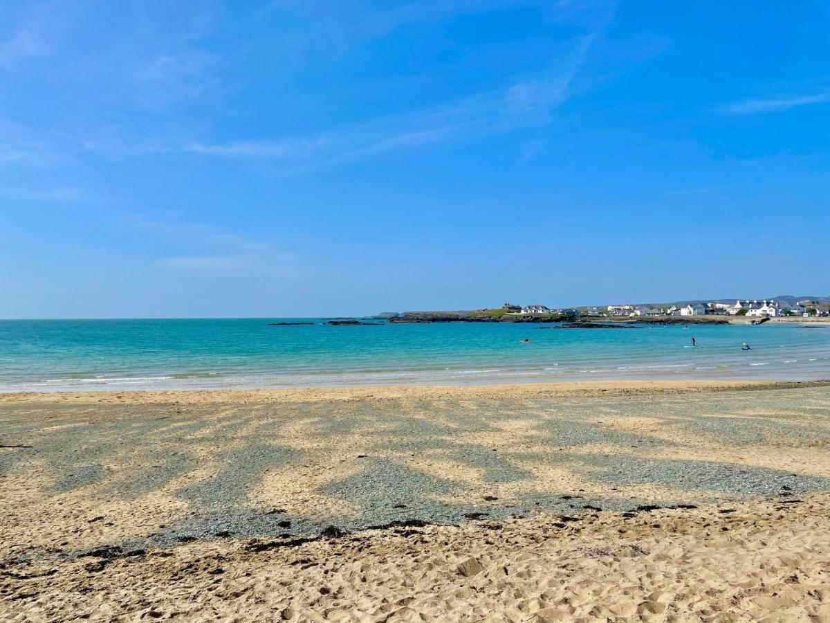 Clydfan Apartment Holyhead Bagian luar foto