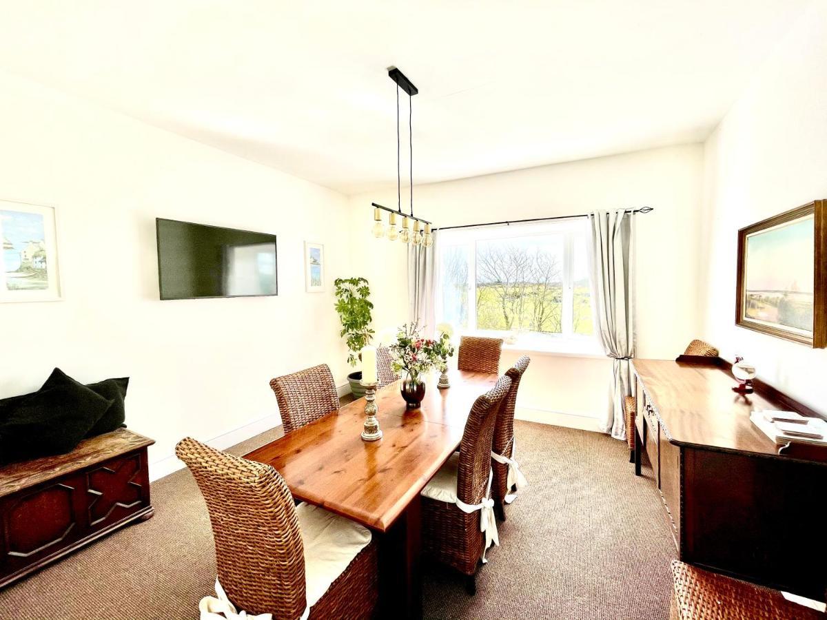 Clydfan Apartment Holyhead Bagian luar foto