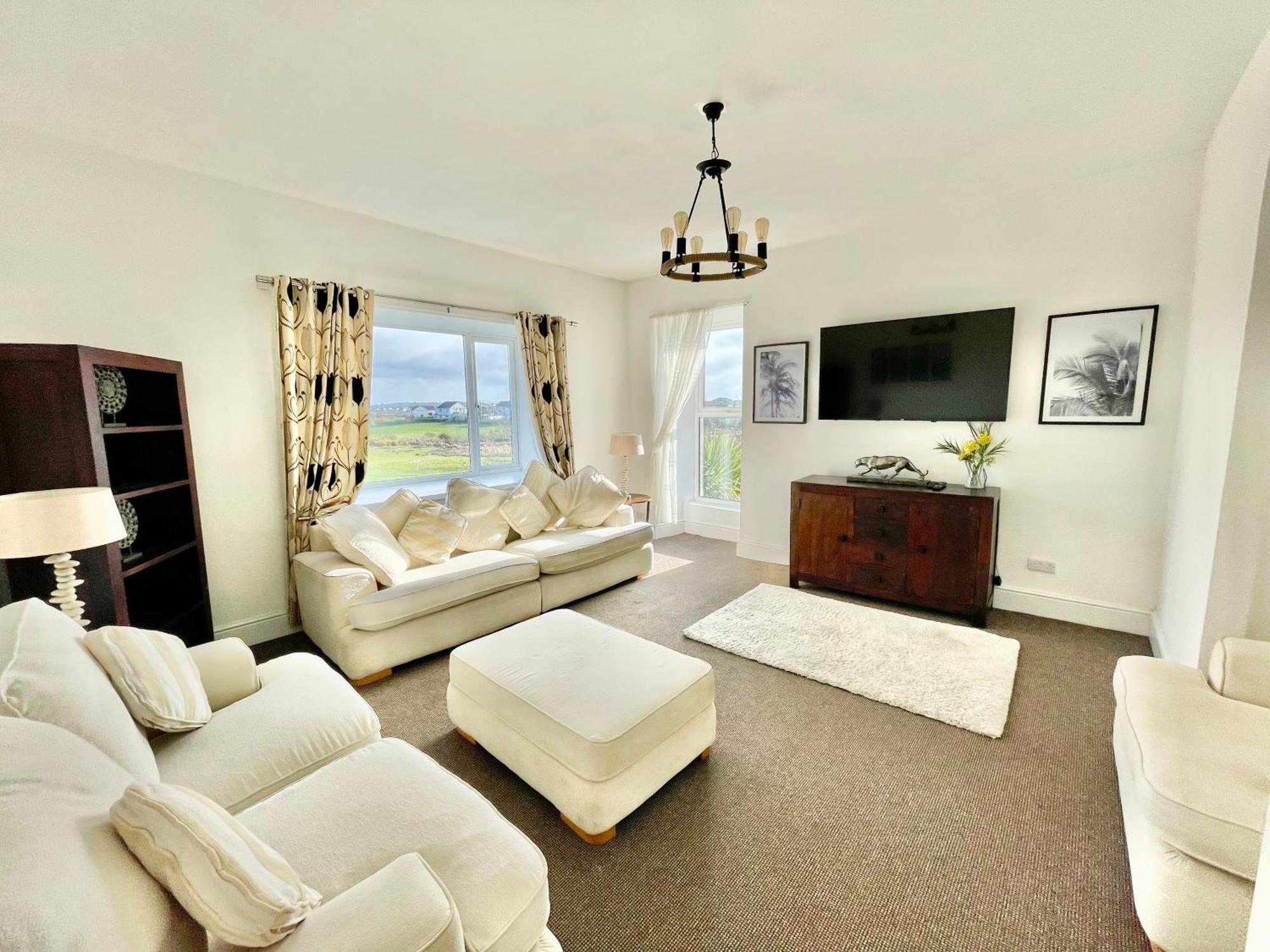 Clydfan Apartment Holyhead Bagian luar foto