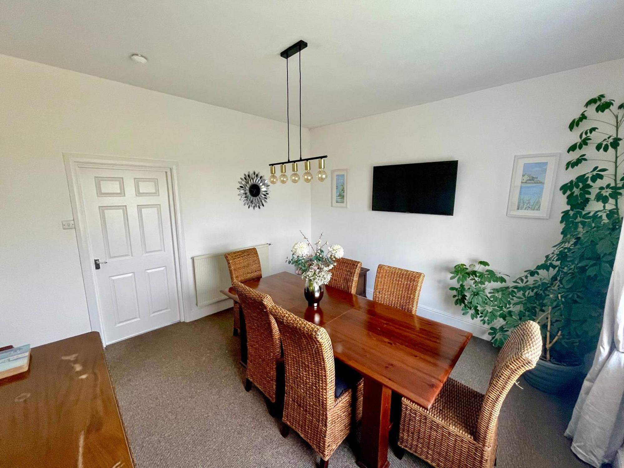 Clydfan Apartment Holyhead Bagian luar foto