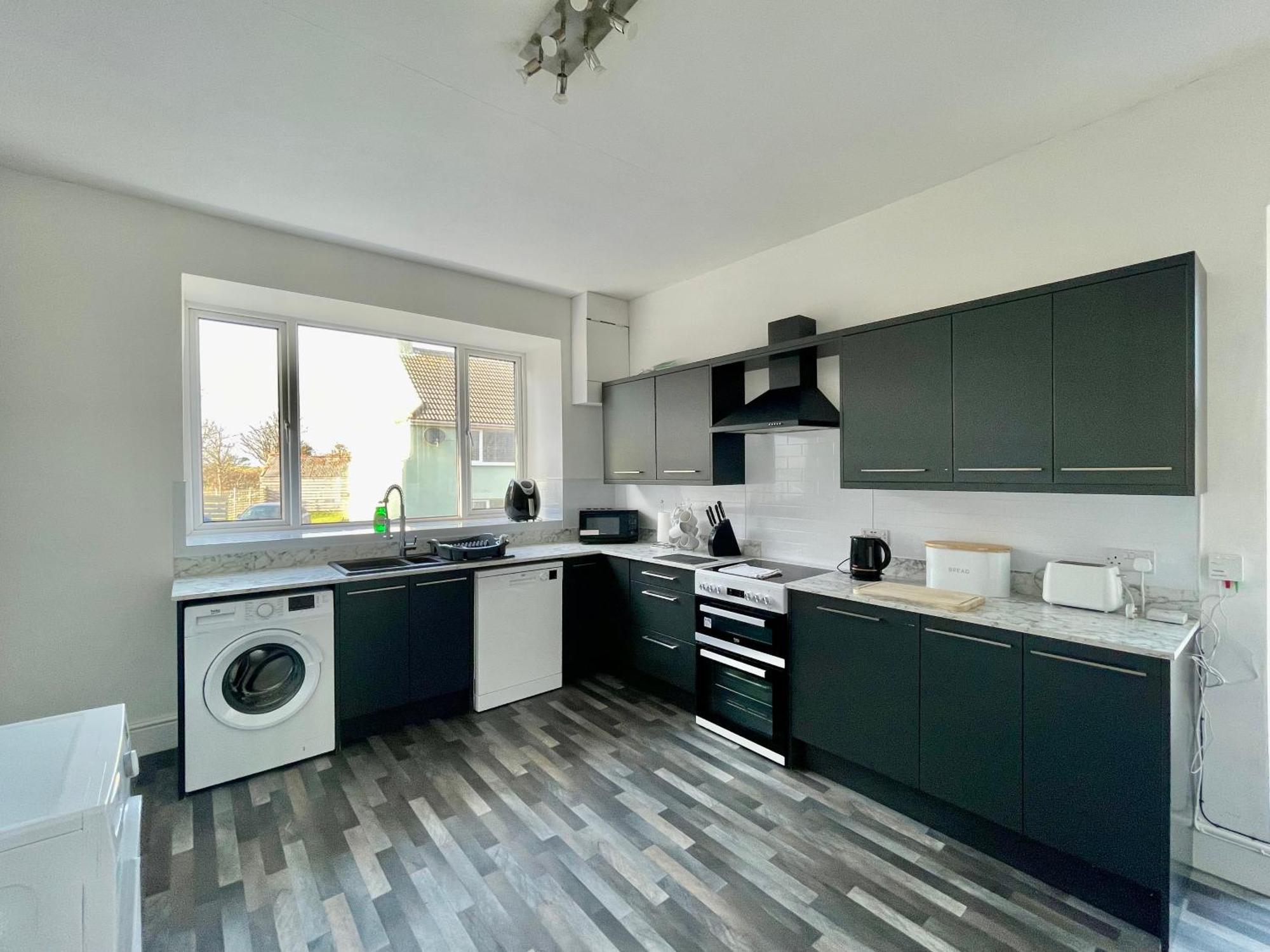 Clydfan Apartment Holyhead Bagian luar foto