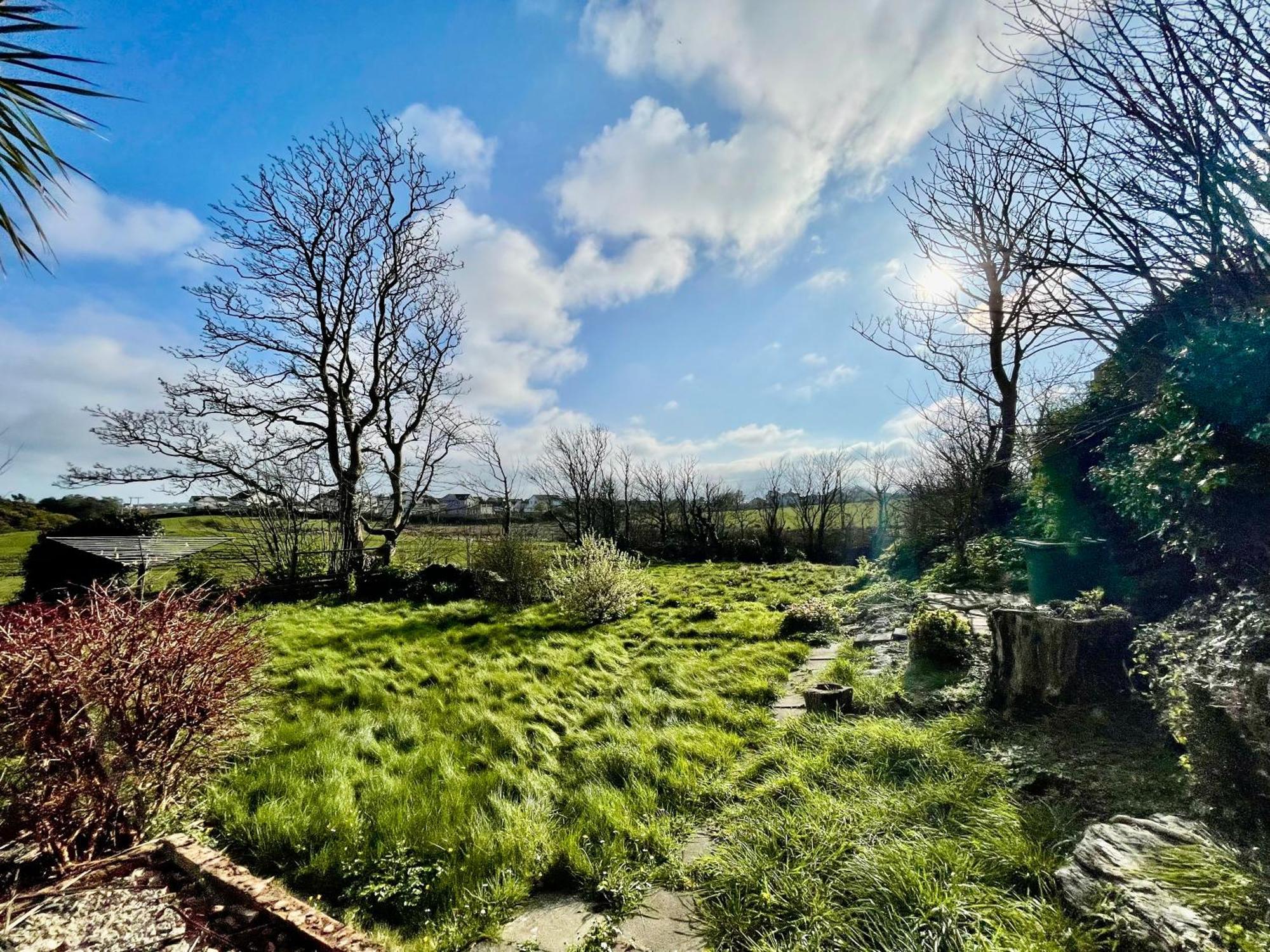 Clydfan Apartment Holyhead Bagian luar foto