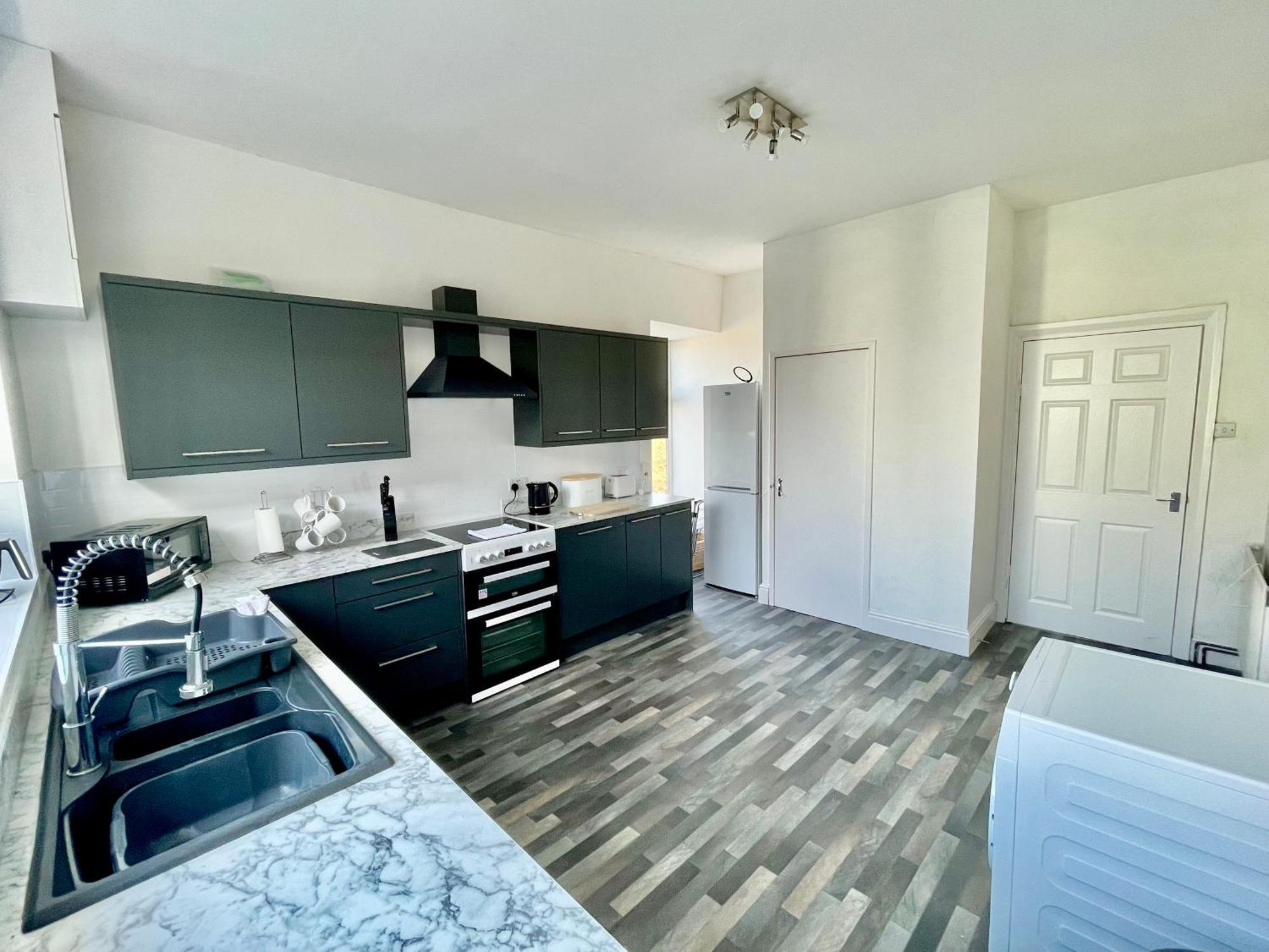 Clydfan Apartment Holyhead Bagian luar foto